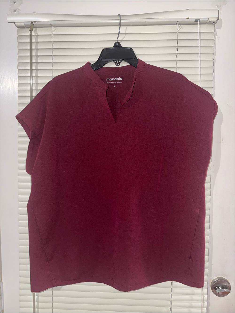 Mandala women’s Burgundy Dolman Scrub set Petite Medium